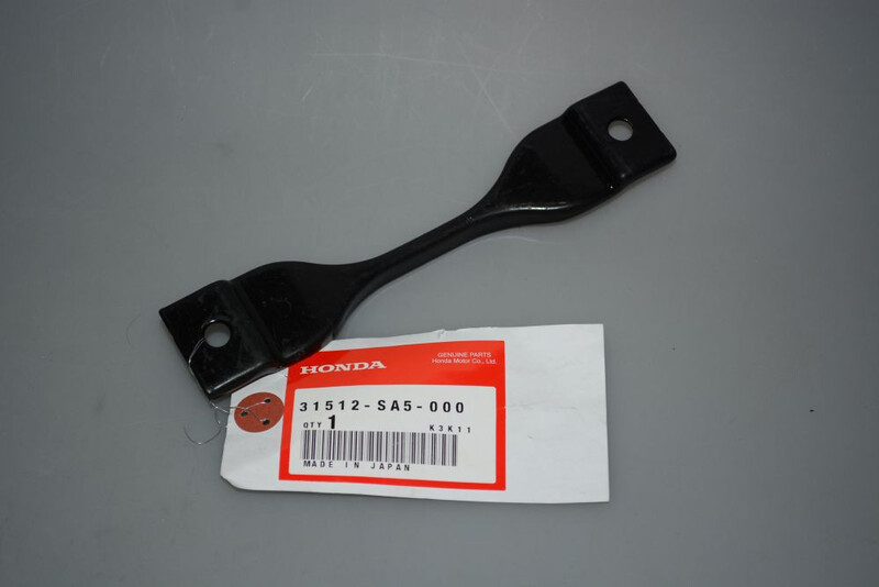 Крепление (кронштейн) акб Honda Civic 8  2007 1.8 Бензин Киев