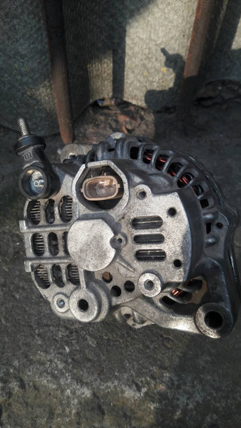 Генератор Suzuki SX4  2007 1.6 Бензин Кам'янське