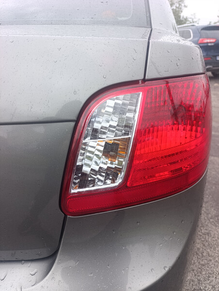 Фонарь задний левый Kia Rio 2011 г.  1.4 л бензин Хмельницкий