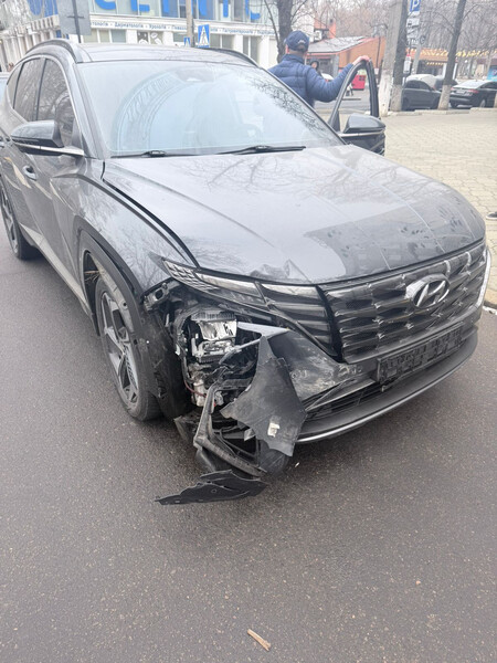 Передня фара Hyundai Tucson  2021 2.0 Гибрид Миколаїв