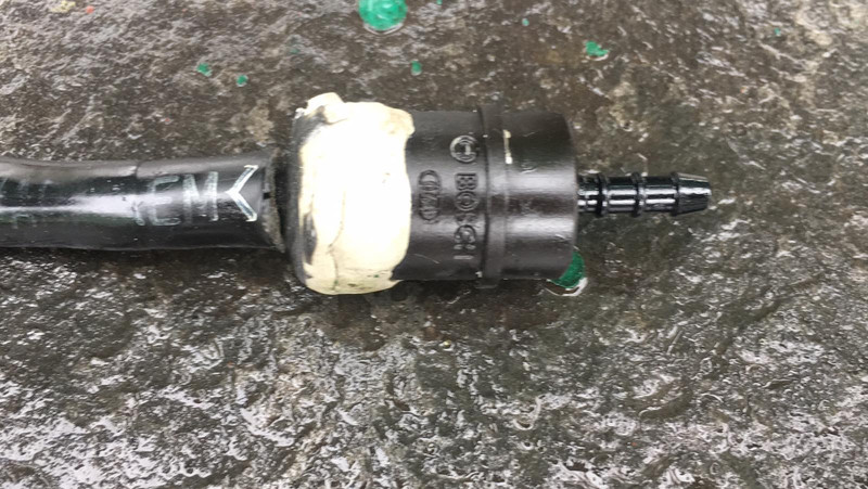 Клапан обратки Volkswagen T5 (Transporter) универсал 2010 г.  2.0 л дизель Ровно