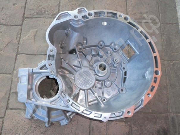 Половинка кпп от двигателя Geely MK Cross  2010 хэтчбек 1.5 Бензин Днепропетровск