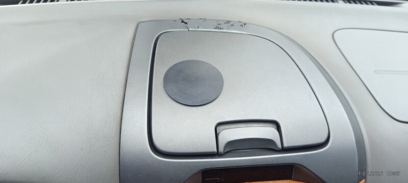 Бардачок Nissan Maxima A33  2003 2.0 Бензин Кривой Рог