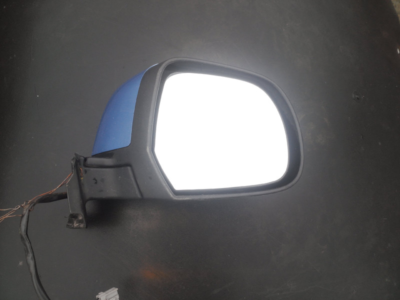 Накладка крепления зеркала правая Nissan Micra  2010 хетчбек 1.2 Бензин 