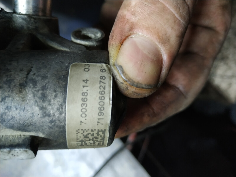 Клапан EGR Renault Megane 3  2010 универсал 1.5 Дизель 