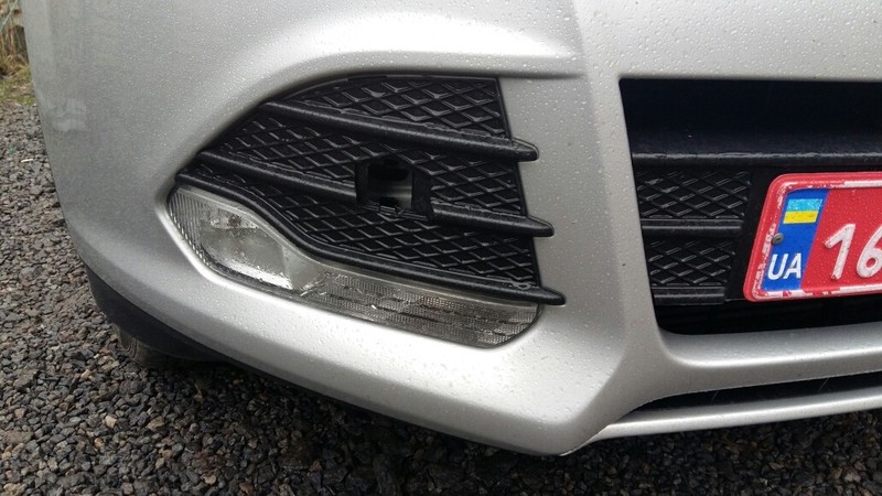 Заглушка в передний бампер Ford Kuga 2  2013 2.0 Дизель Винница