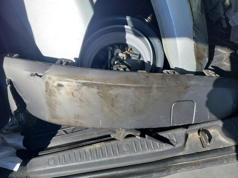 Накладка на бампер права Renault Scenic 2  2006 хэтчбек 1.6 Бензин Полтава