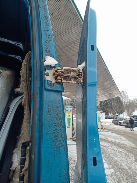 Петлі правої розпашної двері 270 градусів Iveco Daily  2016 3.0 Дизель Луцк