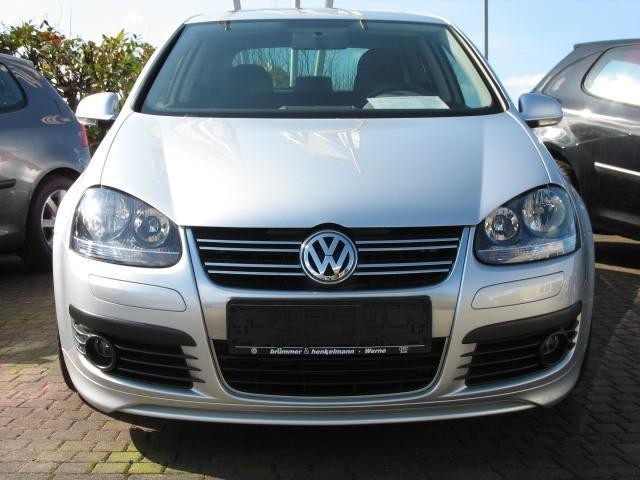 Решетка радиатора 1K5853651   Volkswagen Golf, Volkswagen Jetta