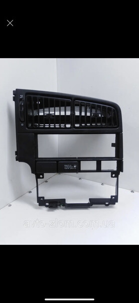 Рамка центральной консоли Volkswagen Passat B3  1989 