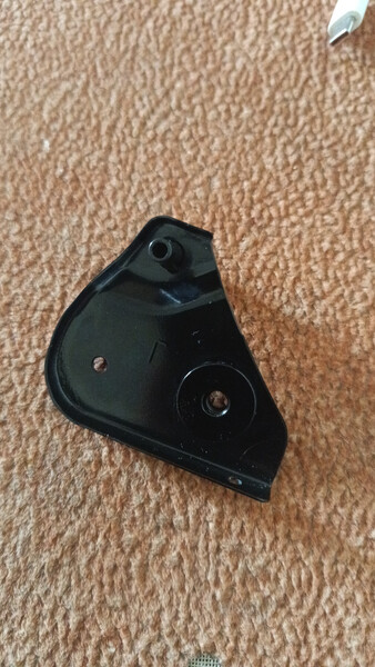 Крепление задній бампера Subaru Forester SG  2003 2.0 Бензин 