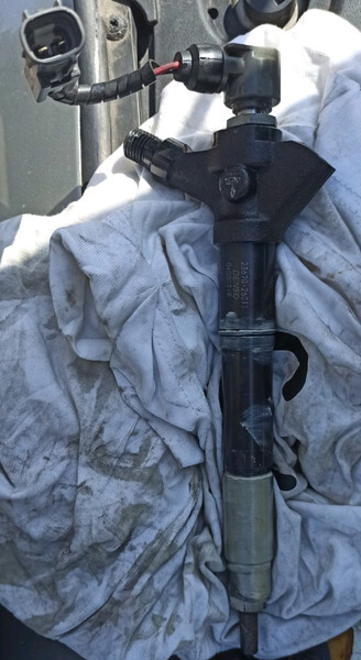 Форсунка топливная Toyota Avensis  2006 2.2 Дизель Киев