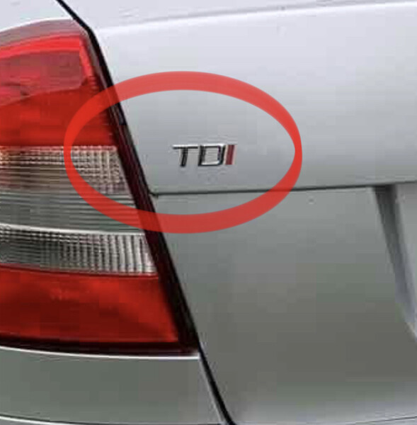 Шильдик tdi на крышку багажника Skoda Octavia A5  2010 универсал 1.6 Дизель Полтава