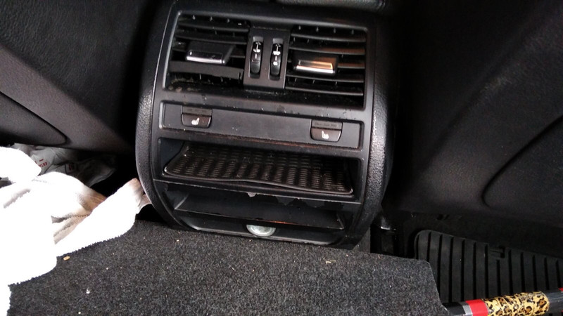 Задний воздуховод BMW 5 Series  2012 3.0 Бензин Киев