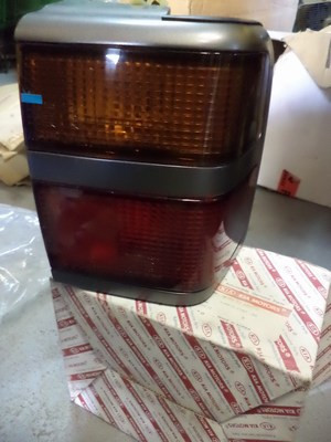 Фонарь задний правый Kia Besta 2000 г.  2.0 л бензин Киев