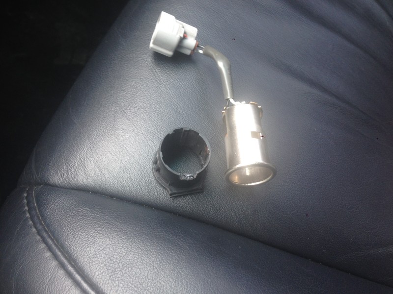 Пластиковая заглушке на прикуриватель Lexus RX  2005 3.3 Бензин Киев