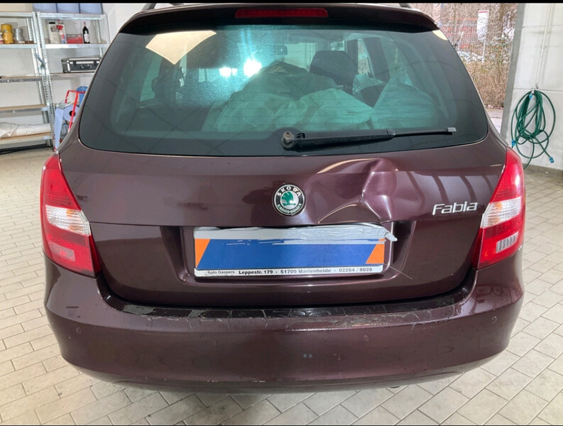 Крышка багажника (вишневый цвет) Skoda Fabia 2  2012 универсал 1.2 Бензин Киев