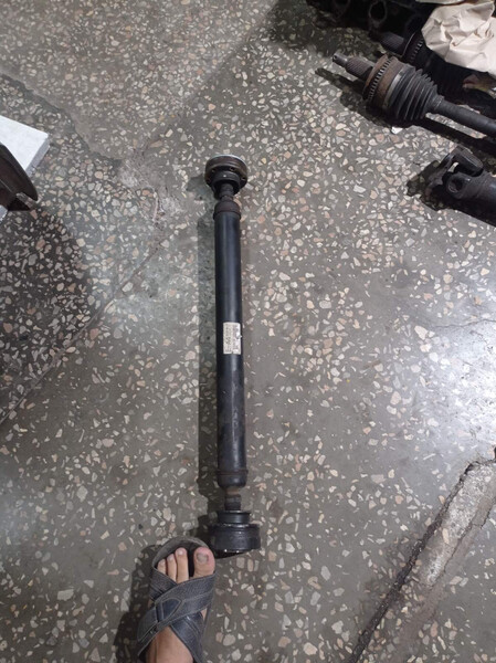 Кардан аереднего моста Suzuki Grand Vitara  2007 2.0 Бензин Лановцы