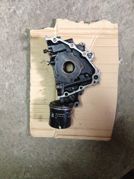 Масляный насос Hyundai Pony  1993 1.5 Бензин Ивано-Франковск