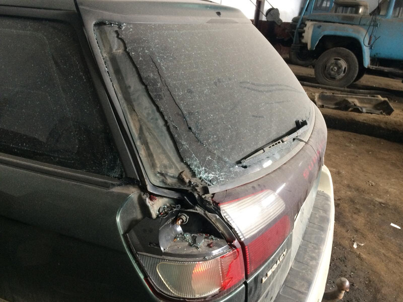 Кришка багажника фонарь ліве задне скло Subaru Legacy 3  2002 универсал 2.0 Бензин Луцк