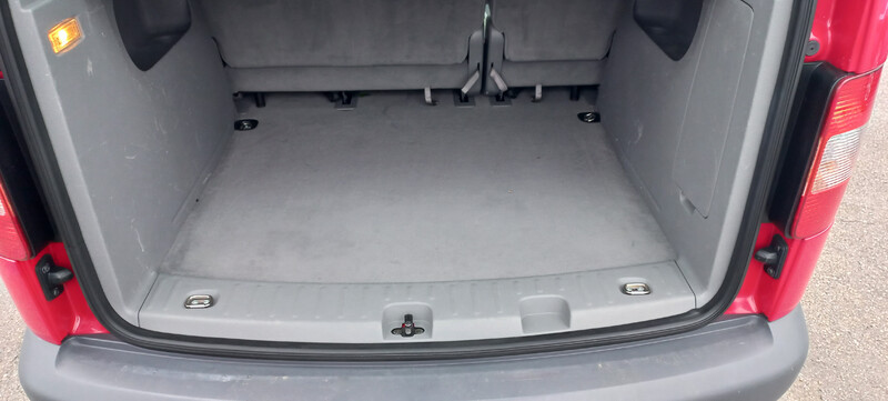 Ковролін (підлога) Volkswagen Caddy Life 5 місць универсал 2009 г.  1.6 л бензин Винница