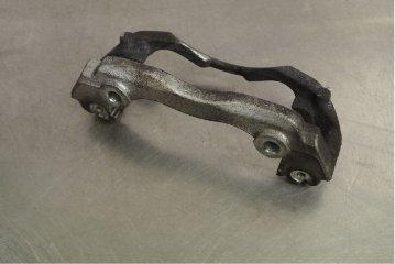 Скоба суппорта переднего A0004207515   Mercedes Sprinter, Mercedes Vito