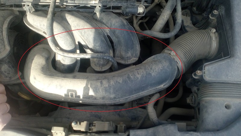 Воздуховод от фильтра к колектору Ford C-Max 2008 г.  1.6 л бензин Львов