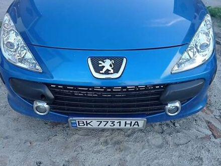 Крило переднє 7 841.T2   Peugeot 307
