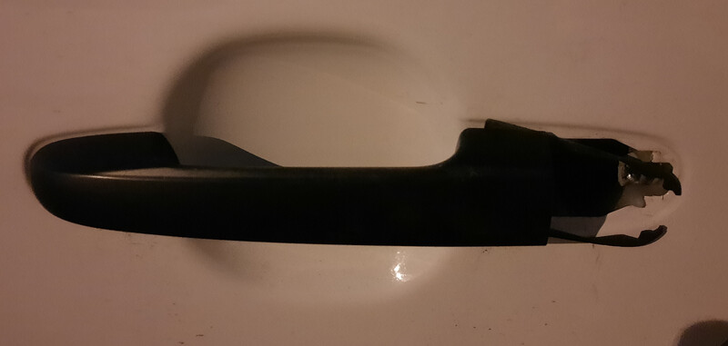 Ручка задней левой двери Hyundai i30  2008 хетчбек 1.4 Бензин 