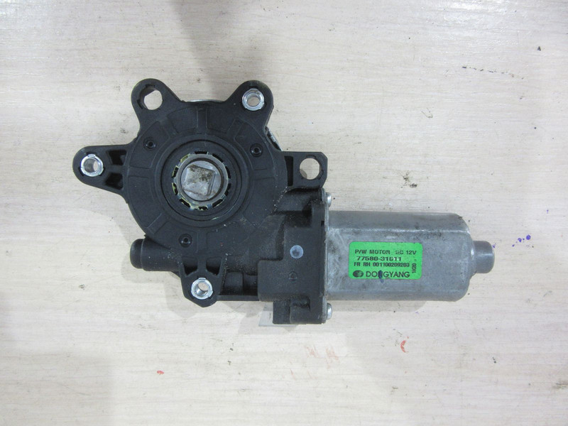 Мотор стеклоподъемника передней двери Nissan Almera Classic  2011 1.6 Бензин Харьков