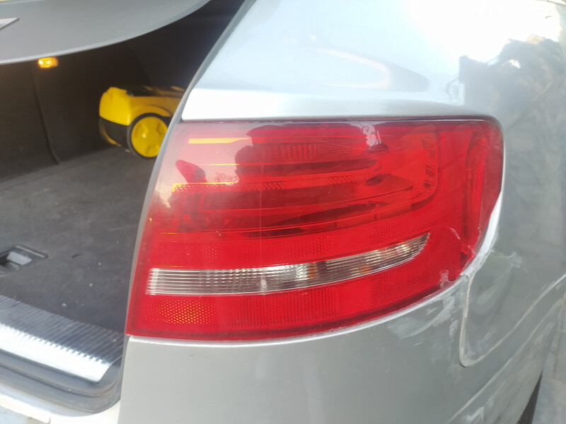 Фанарь правий зовнішній Audi A4 B8  2010 универсал 1.8 Бензин 