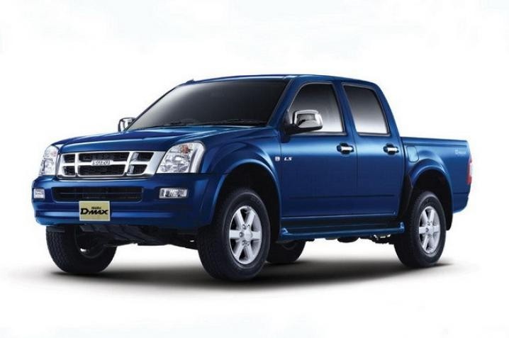 Решетка радиатора Isuzu D-Max  2002 2.4 Дизель Днепропетровск