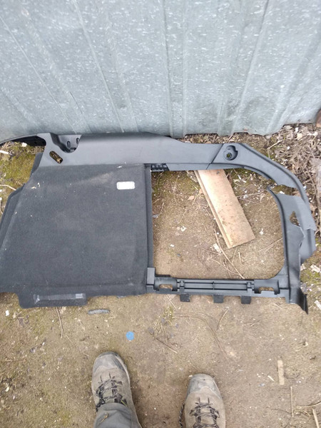 Обшивка багажника правая Audi A4 B8 2013 универсал 2.0 Дизель Винница