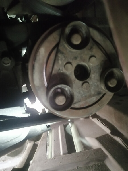 Прижимная пластина компрессора кондиционера Nissan Tiida C11  2008 хетчбек 1.6 Бензин 