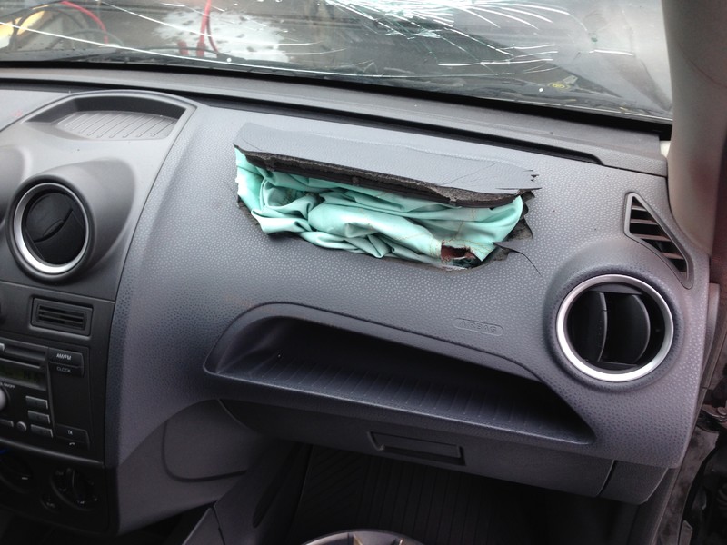 Подушка безопасности Ford Fiesta MK6  2007 хэтчбек 1.4 Бензин Днепропетровск