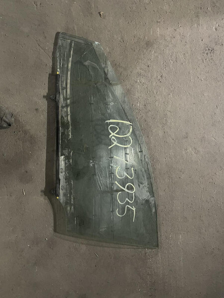 Скло передніх дверей ліве CAMRY70   Toyota Camry