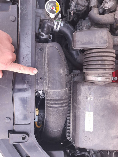 Крепление патрубка фильтра Hyundai Elantra  2018 2.0 Бензин 