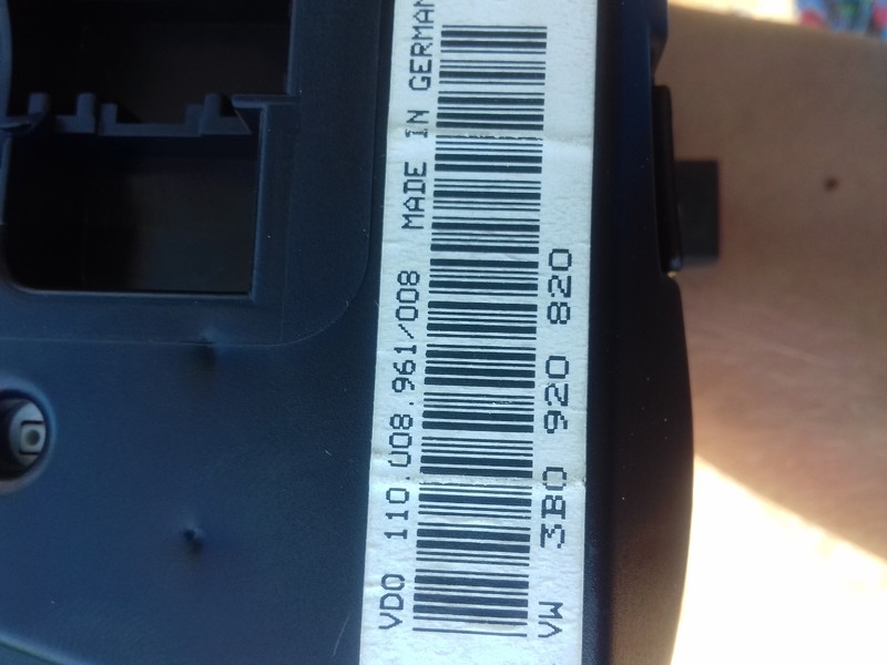 Щиток приборов 3B0 820 920   Volkswagen Passat