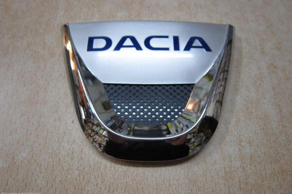 Эмблема решетки радиатора Dacia Sandero 2008 г.  Луцк