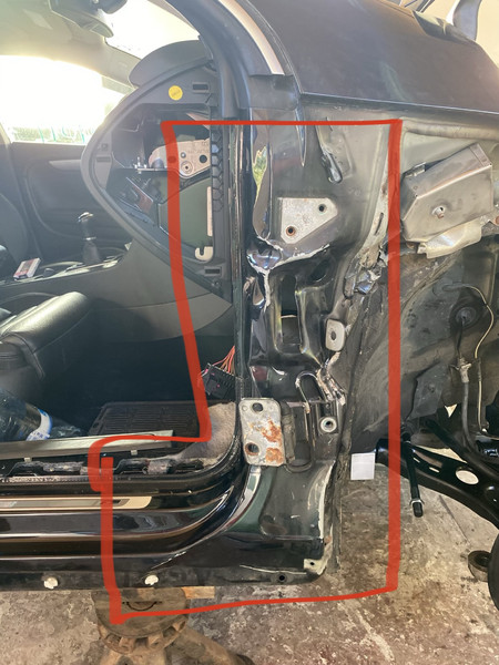 Передняя правая нижняя стойка Volkswagen Passat CC  2013 2.0 Бензин Херсон