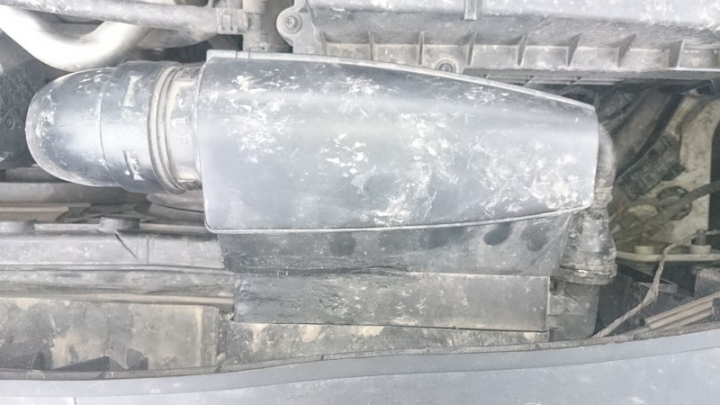 Воздухозаборник турбины Volkswagen Caddy 3 2011 г.  2.0 л дизель Киев