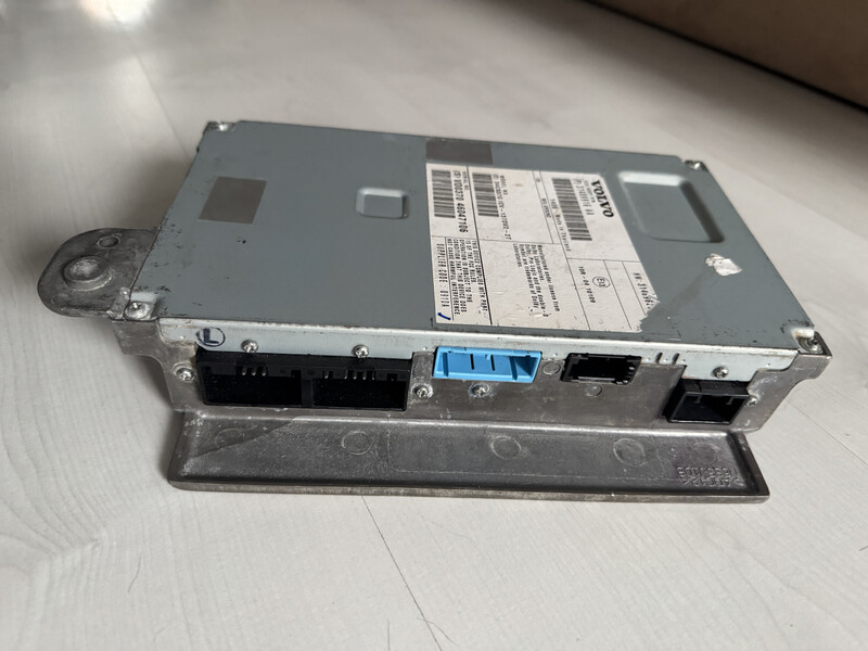 Радіопідсилювач Volvo XC60  2015 Львів