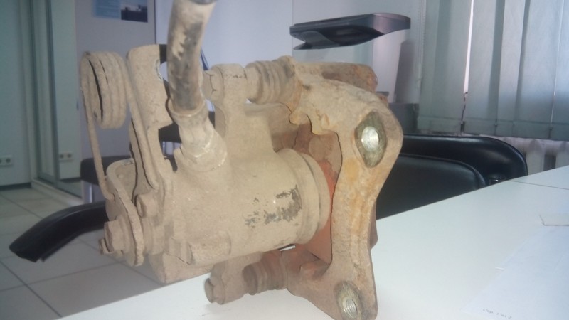 Тормозной суппорт Audi A4 B5 1997 г.  1.8 л бензин Полтава