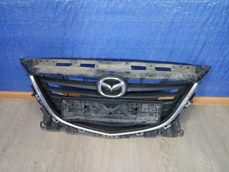 Решетка радиатора в сборе Mazda 3 BM  2015 хэтчбек 2.5 Бензин Херсон