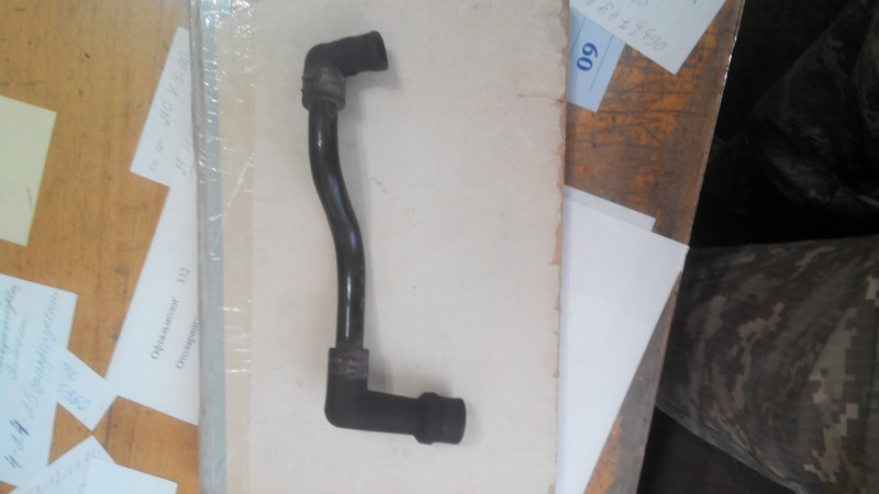 Патрубок Volkswagen Vento  1993 1.8 Бензин 