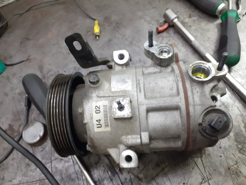 Компресор кондиціонера 97701C1100   Hyundai Sonata