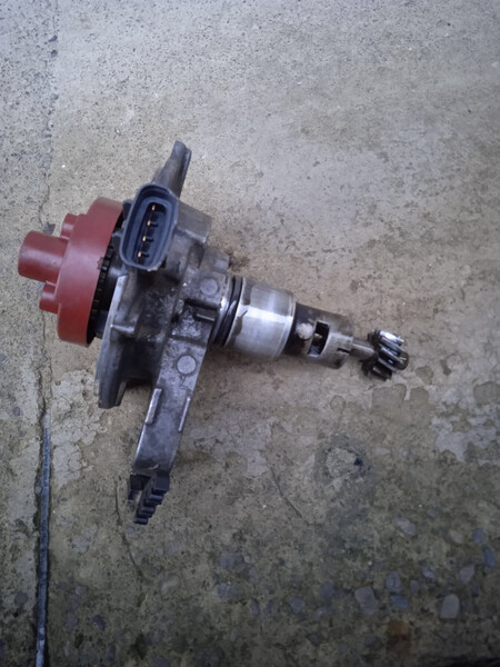 Трамблер в сборе Toyota Hilux 1990 г.  3.0 л бензин Киев