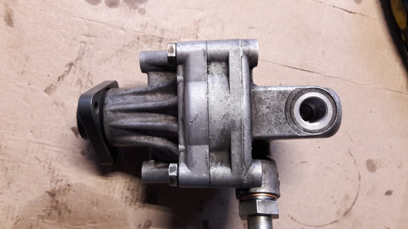 Насос ГУР 8DO 145 155L   Audi A4