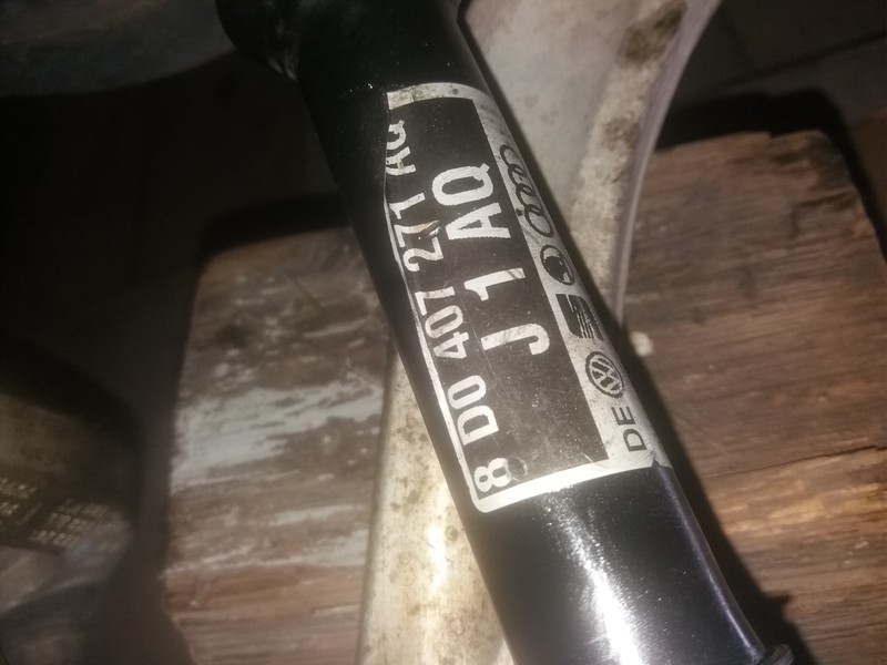 Левая полуось 8DO407271AQ   Volkswagen Passat