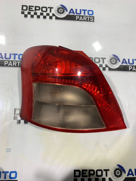 Ліхтар задній лівий Toyota Yaris  2007 хетчбек 1.4 Дизель 